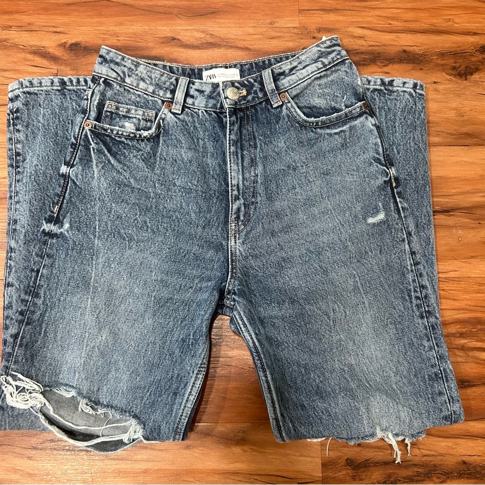 Zara Mom Fit Jeans
